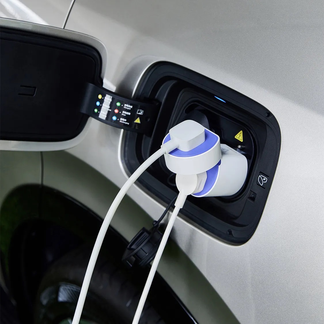 Мощная розетка для зарядки 3.5kW Lynk&Co 3 Мощная розетка для зарядки 3.5kW Lynk&Co — изображение 3
