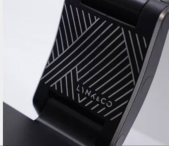 Многофункциональный столик для LYNK&CO 08 8 Многофункциональный столик для LYNK&CO 08 — изображение 8